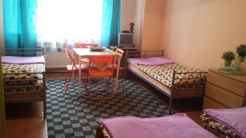 Hostel Taurus Krakow Ngoại thất bức ảnh