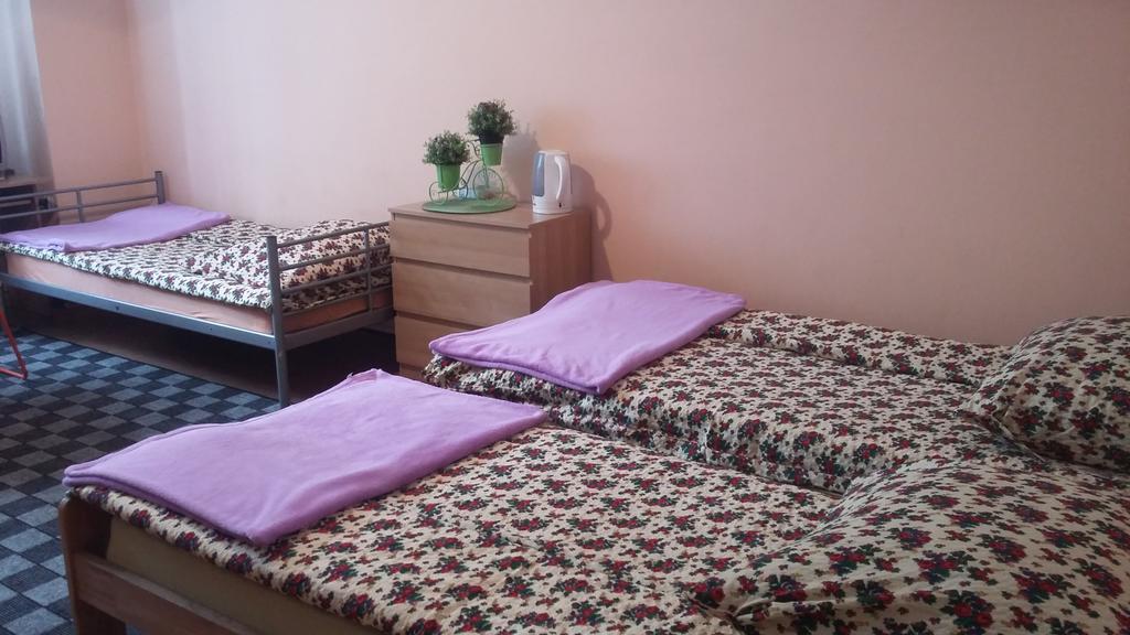 Hostel Taurus Krakow Ngoại thất bức ảnh